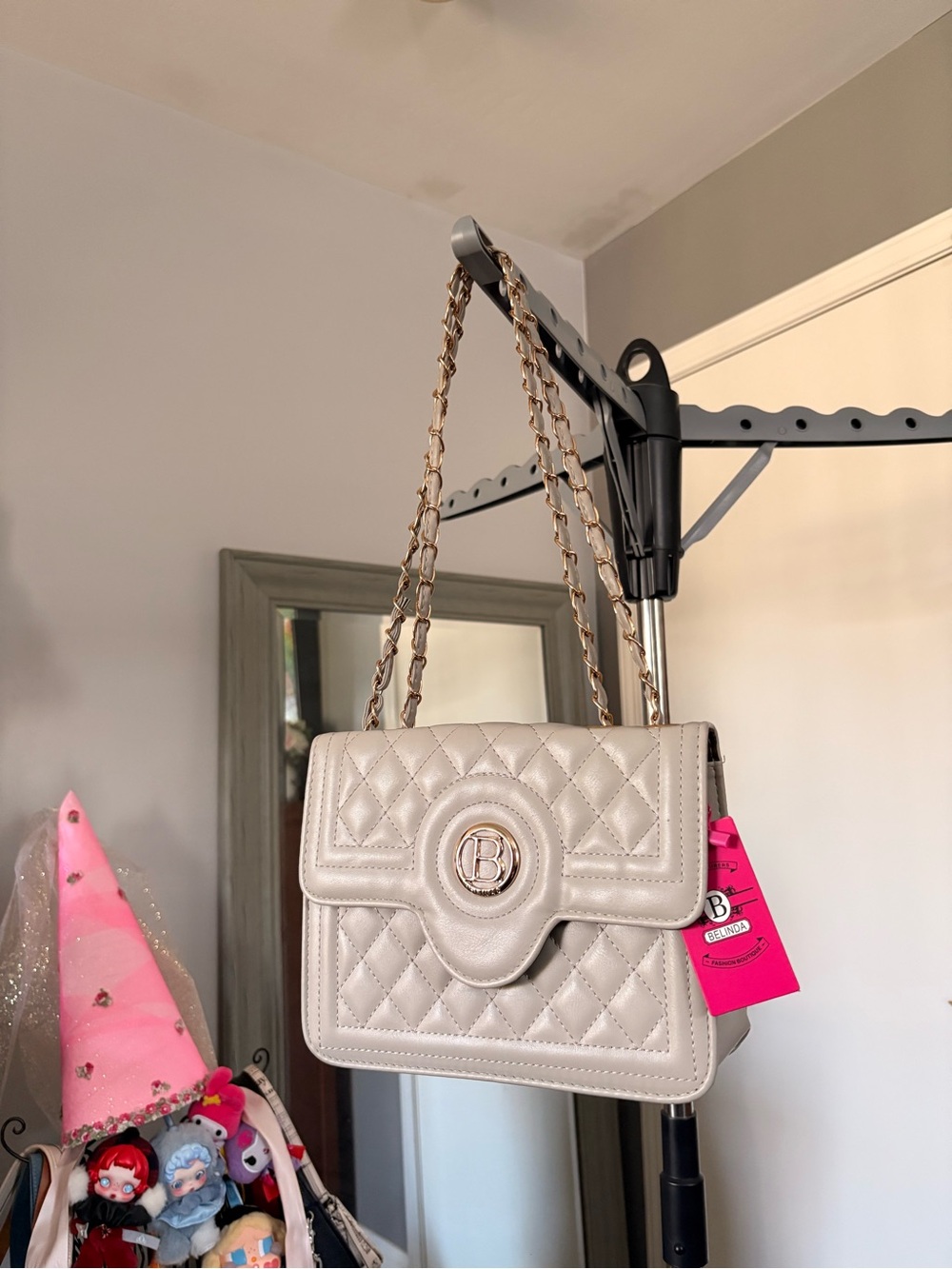 Cream Quilted Shoulder Bag with Gold Chain Strap